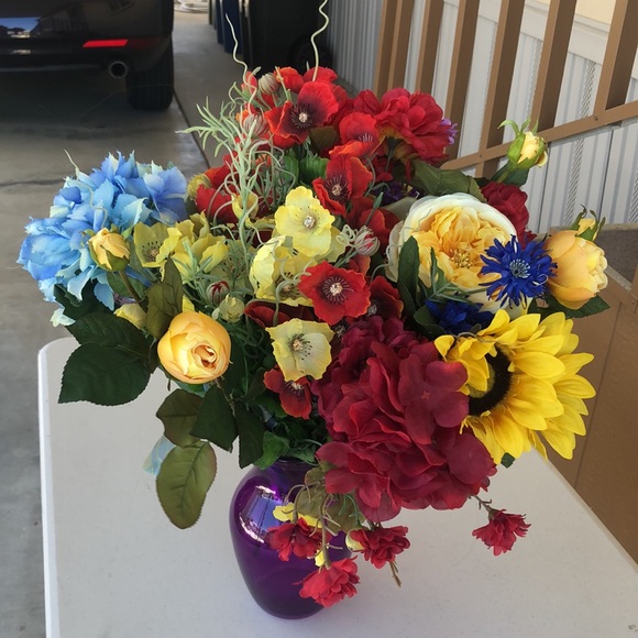 Bundle of many different faux silk flowers!  🌸 💐 - Picture 6 of 16